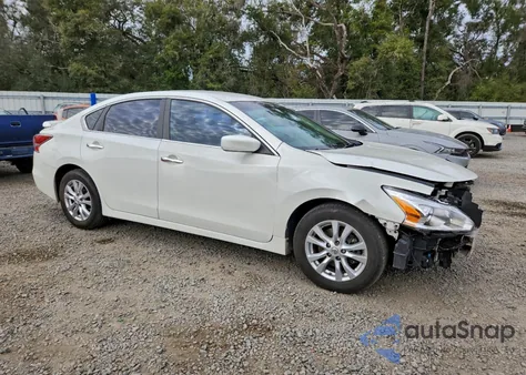 2014 Nissan Altima 2.5 from USA, damaged, VIN 1N4AL3AP8EC327525